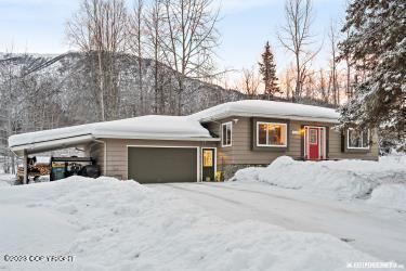 21311 Ginger Lee Dr, Chugiak, AK 99567 photo 1
