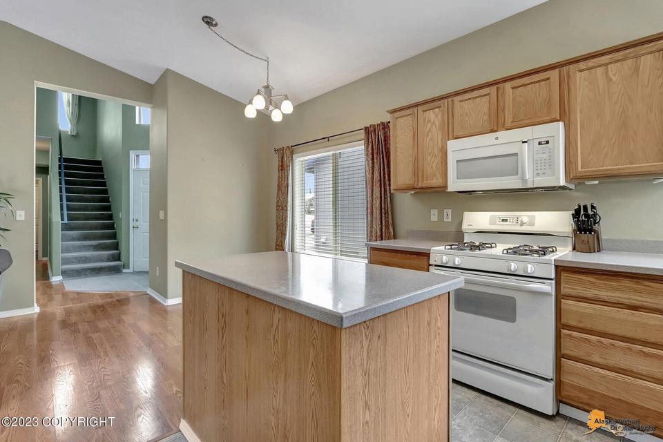  6727 Snow Goose Cir, Anchorage, AK 99502 photo 6