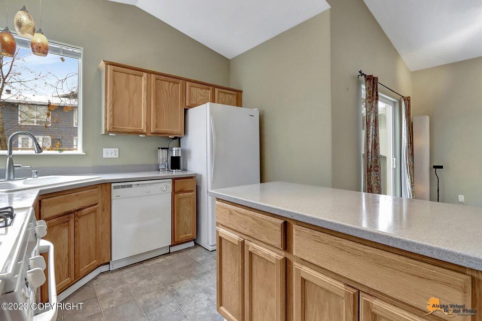  6727 Snow Goose Cir, Anchorage, AK 99502 photo 8