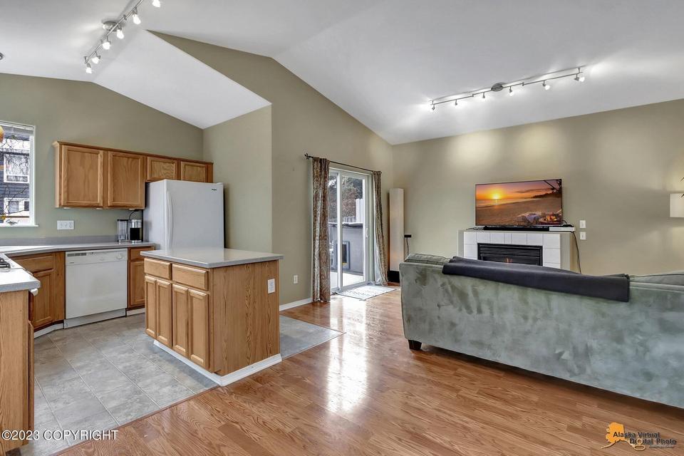  6727 Snow Goose Cir, Anchorage, AK 99502 photo 12