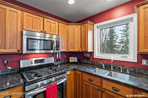 18824 Mountain Point Dr, Eagle River, AK 99577 photo 17