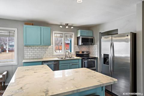 19530 Pribilof Loop, Eagle River, AK 99577 photo 6