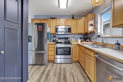 3729 Sycamore Loop, Anchorage, AK 99504 photo 12