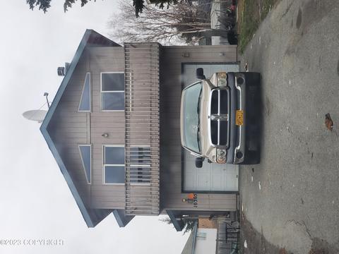 10305 Thuja Cir, Anchorage, AK 99507