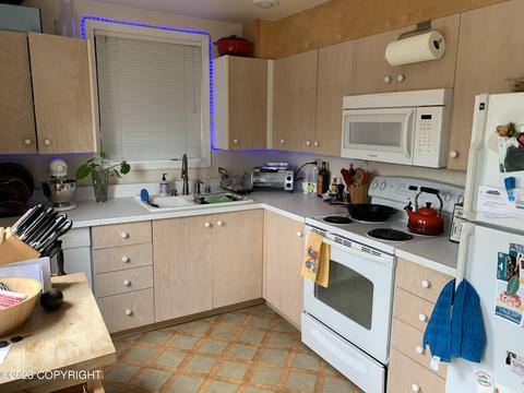 144 E 11th Ave, Anchorage, AK 99501 photo 11
