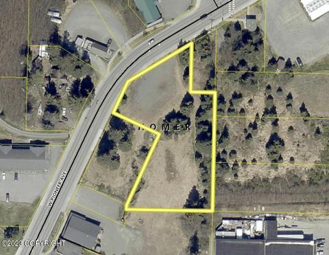 279 W Pioneer Ave, Homer, AK 99603