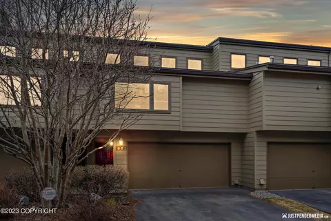 1009 Potlatch Cir # 32, Anchorage, AK 99503
