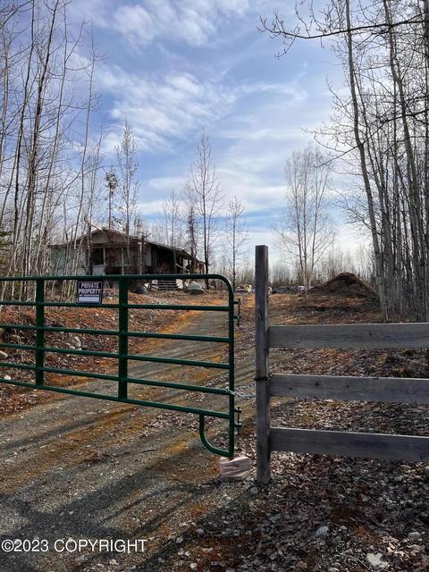 1833 S Winterhaven Dr, Wasilla, AK 99654