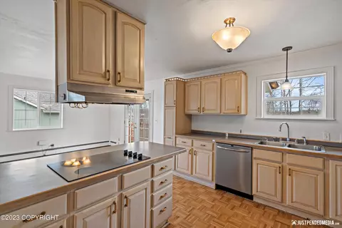 5402 Chena Ave, Anchorage, AK 99508 photo 7