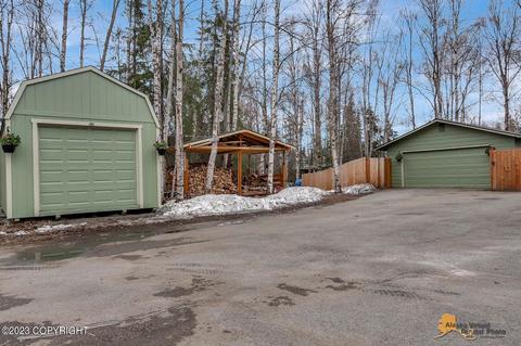 10052 Baffin St, Eagle River, AK 99577 photo 2