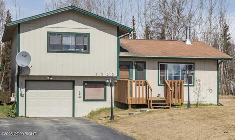 1535 E Raven Dr, Wasilla, AK 99654