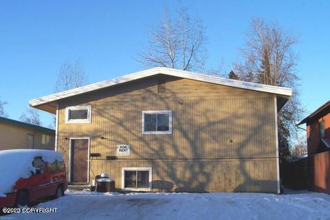 624 Irwin St, Anchorage, AK 99508