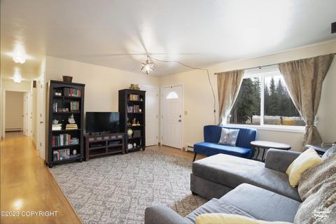 2825 Circle Loop Rd, North Pole, AK 99705 photo 11