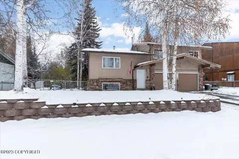 4402 Dartmouth Dr, Fairbanks, AK 99709