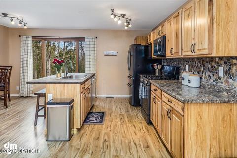 10711 High Bluff Dr, Eagle River, AK 99577 photo 15