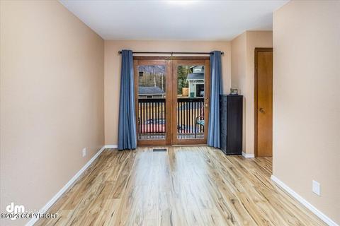 10711 High Bluff Dr, Eagle River, AK 99577 photo 17