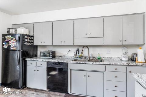 6710 E 16th Ave, Anchorage, AK 99504 photo 11