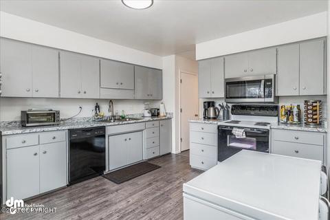 6710 E 16th Ave, Anchorage, AK 99504 photo 12