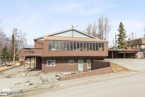 3947 Lynn Dr, Anchorage, AK 99508 photo 2