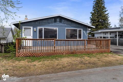 4521 Klondike Ct, Anchorage, AK 99508