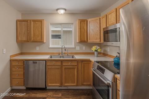 3712 Sycamore Loop, Anchorage, AK 99504 photo 7