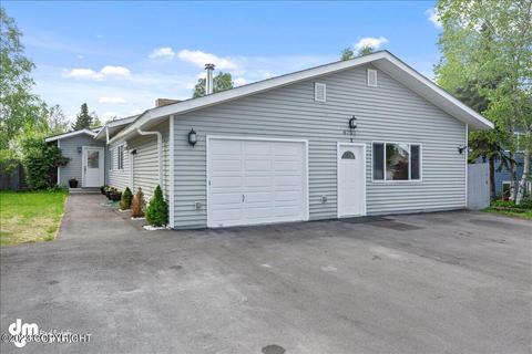 4732 Denali St, Anchorage, AK 99503