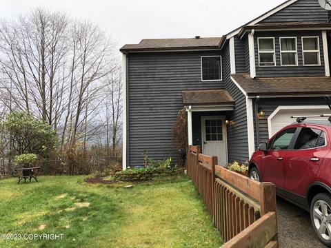 1129 Jackson St, Ketchikan, AK 99901