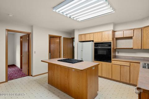 529 E 15th Ave, Anchorage, AK 99501 photo 11