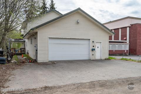 529 E 15th Ave, Anchorage, AK 99501 photo 3
