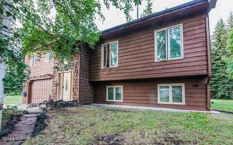 4670 Killen Ln, Fairbanks, AK 99709
