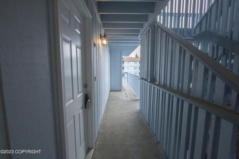 4530 Wright St # 10, Anchorage, AK 99507 photo 2