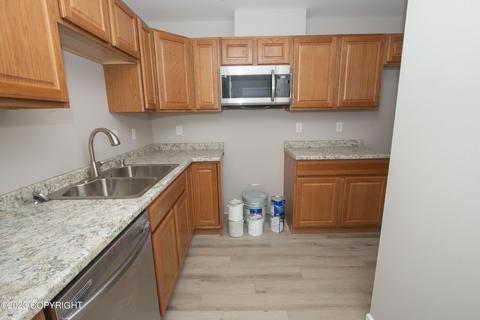 4530 Wright St # 10, Anchorage, AK 99507 photo 7