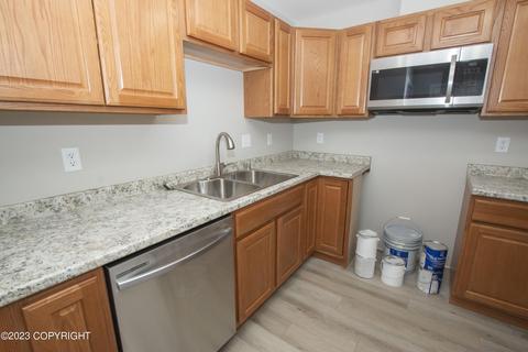 4530 Wright St # 10, Anchorage, AK 99507 photo 8