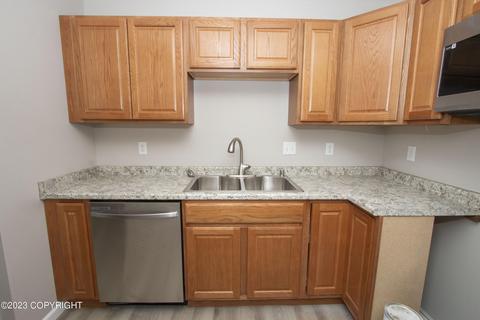 4530 Wright St # 10, Anchorage, AK 99507 photo 6