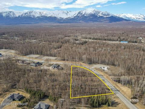 8265 E Windy Woods Loop, Palmer, AK 99645 photo 4