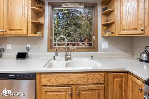 9226 W Parkview Terrace Loop, Eagle River, AK 99577 photo 10