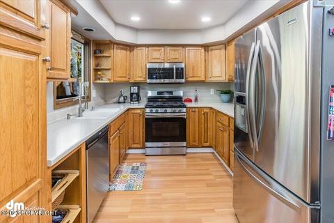 9226 W Parkview Terrace Loop, Eagle River, AK 99577 photo 8