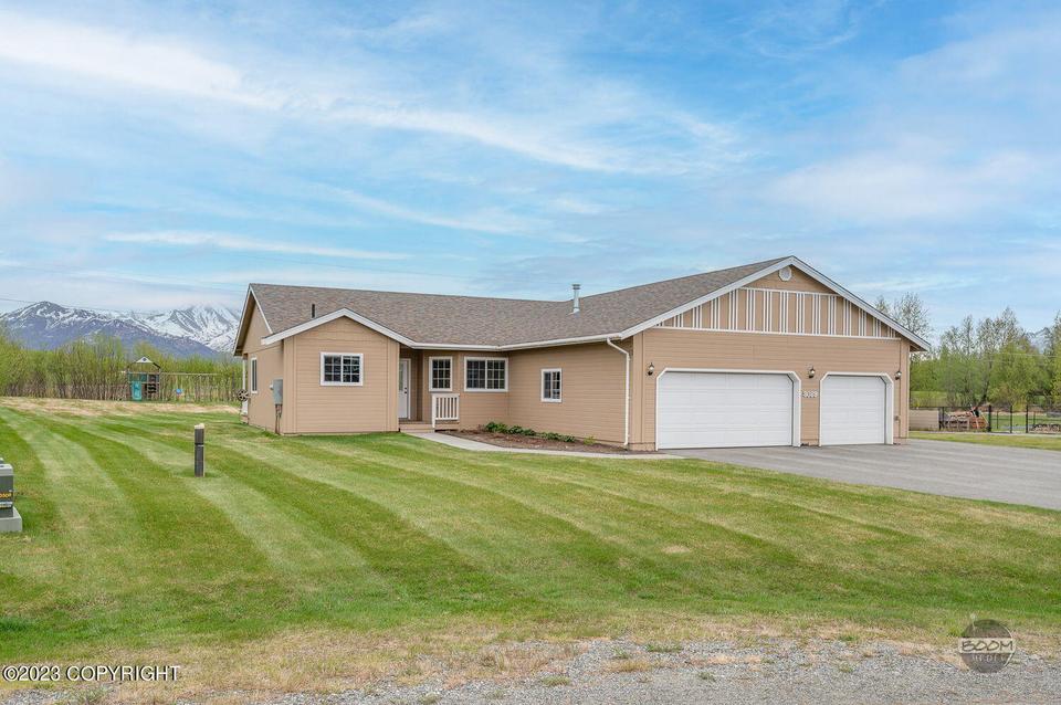  3089 N Lazy Aurora Cir, Palmer, AK 99645 photo 2