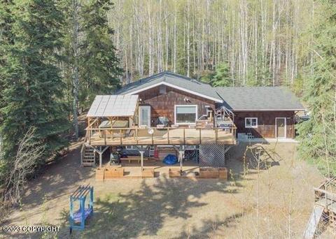 764 Senate Dr, Fairbanks, AK 99712