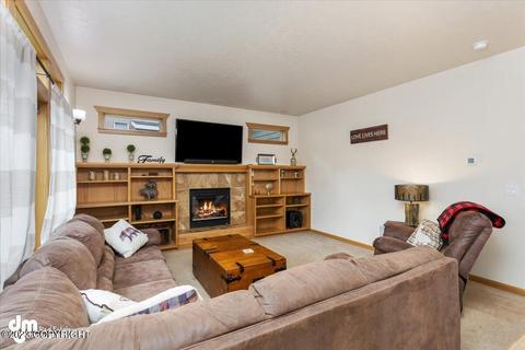 16165 Rosenburg Cir, Eagle River, AK 99577 photo 10
