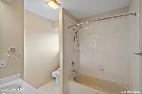 4820 E 112th Ave, Anchorage, AK 99516 photo 13