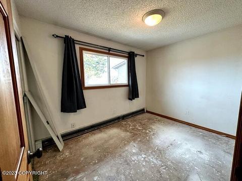 4951 E 5th Ave, Anchorage, AK 99508 photo 14