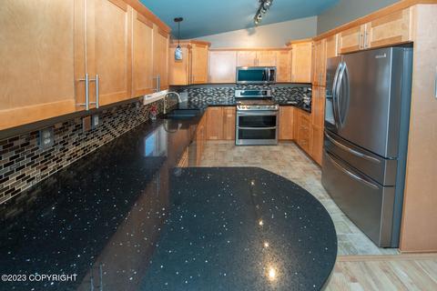 360 Peppertree Loop, Anchorage, AK 99504 photo 5