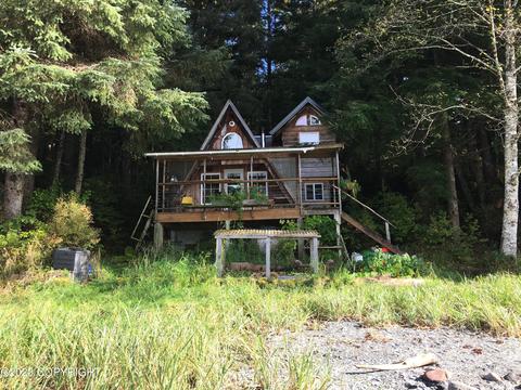 6546 Mitkof Hwy, Petersburg, AK 99833