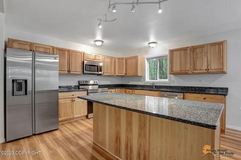 4454 E Shorty St, Wasilla, AK 99654