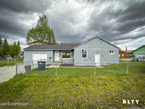 4121 Peterkin Ave, Anchorage, AK 99508