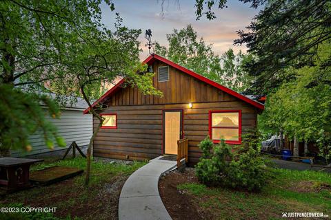 3700 Lynn Dr, Anchorage, AK 99508
