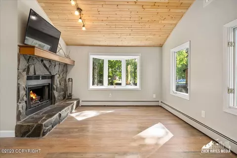 18555 Walrus Cir, Eagle River, AK 99577 photo 5