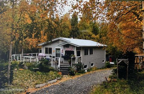 4660 N Wolverine Rd, Palmer, AK 99645