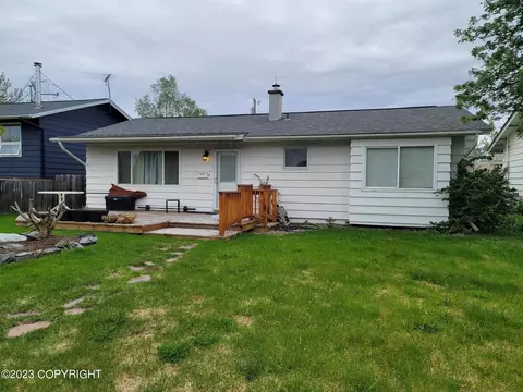 251 Hoyt St, Anchorage, AK 99508